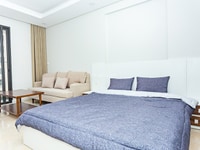Cho thuê căn hộ Vinhomes D'Capitale 1 PN - 2PN, view hồ, full NT. Cho thuê căn hộ Vinhomes D'Capitale 1 PN - 2PN, view hồ, full NT.