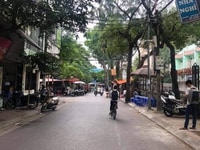 Cần bán nhà vị trí đẹp, Ô tô đỗ, 2 mặt tiền, ngõ thông - Khu Bách Khoa Cần bán nhà vị trí đẹp, Ô tô đỗ, 2 mặt tiền, ngõ thông - Khu Bách Khoa