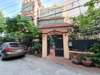 Cho thuê biệt thự rộng tại Đội Cấn, DT: 145m2 x 4T, MT: 14m, giá rẻ Cho thuê biệt thự rộng tại Đội Cấn, DT: 145m2 x 4T, MT: 14m, giá rẻ