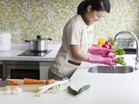 Giúp việc nhà ăn ở lại hoặc đi về cũng được. Giúp việc nhà ăn ở lại hoặc đi về cũng được.