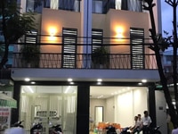 Cần Bán Nhà Đẹp Mtiền 3Tầng lô đôi Đường 10m5 Huỳnh Ngọc Huệ Cần Bán Nhà Đẹp Mtiền 3Tầng lô đôi Đường 10m5 Huỳnh Ngọc Huệ
