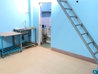 Phòng trọ dưới đất có gác suốt, giờ tự do. Phòng trọ dưới đất có gác suốt, giờ tự do.