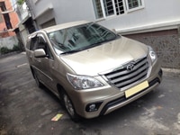 Cần bán xe Innova 2015, số tự động, màu vàng cát, gia đình sử dụng kỷ. Cần bán xe Innova 2015, số tự động, màu vàng cát, gia đình sử dụng kỷ.