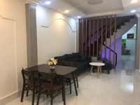 Nhà đúc kiêng cố, hẻm xe hơi, Tô Hiến Thành, P.12, Q.10 Nhà đúc kiêng cố, hẻm xe hơi, Tô Hiến Thành, P.12, Q.10
