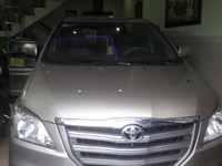 Bán xe Innova E đời 2015 màu vàng cát Bán xe Innova E đời 2015 màu vàng cát