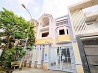 Bán nhà khu Biệt thự Khuông Việt Tân Phú 8x18.5m đúc 2 lầu (phần thô) Bán nhà khu Biệt thự Khuông Việt Tân Phú 8x18.5m đúc 2 lầu (phần thô)