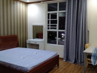 Phòng đẹp, sạch, full nội thất ở CC Hoàng Anh Giai Việt có hồ bơi. Phòng đẹp, sạch, full nội thất ở CC Hoàng Anh Giai Việt có hồ bơi.