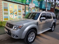 Cần bán xe Ford Everest,sản xuất 2015MT,màu bạc,gđ ít đi còn rất mới. Cần bán xe Ford Everest,sản xuất 2015MT,màu bạc,gđ ít đi còn rất mới.