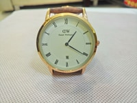 Đồng hồ quartz Nam dây da đẹp, còn mới Đồng hồ quartz Nam dây da đẹp, còn mới