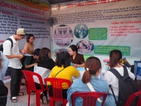 Cần tuyển gấp 2 Nhân Viên Tư Vấn tại Văn Phòng không cần kinh nghiệm Cần tuyển gấp 2 Nhân Viên Tư Vấn tại Văn Phòng không cần kinh nghiệm