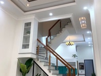 Cần người chăm sóc bé tại nhà ở lại tết Cần người chăm sóc bé tại nhà ở lại tết