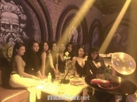 -Karaoke nhà Ngọc cần tuyển 10 nữ phục vụ phòng hát lương cao -Karaoke nhà Ngọc cần tuyển 10 nữ phục vụ phòng hát lương cao