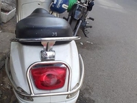 Bán gấp xe vespa 2010 chính chủ công chứng mua bán nhanh gọn Bán gấp xe vespa 2010 chính chủ công chứng mua bán nhanh gọn