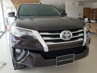 Toyota fortuner 2.4G số sàn màu nâu mới 100% Toyota fortuner 2.4G số sàn màu nâu mới 100%