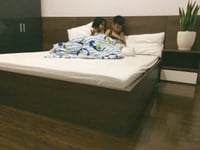 Cần Thuê người giúp việc nhà và 1 chị chăm bé ..bao ăn ở tại nhà Cần Thuê người giúp việc nhà và 1 chị chăm bé ..bao ăn ở tại nhà