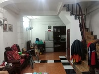 Bán nhà đường Cầu Giấy, DT 42m2 x 4 tầng MT: 4.5m, giá 3.6 tỷ. Bán nhà đường Cầu Giấy, DT 42m2 x 4 tầng MT: 4.5m, giá 3.6 tỷ.