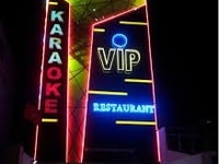 Tuyển Nữ Nhân Viên Bộ Phận KARAOKE _ MASSAGE vip Tuyển Nữ Nhân Viên Bộ Phận KARAOKE _ MASSAGE vip