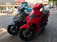 Cần bán 2 xe Dylan 150 đời 2003, đã lên thắng đĩa sau sh Cần bán 2 xe Dylan 150 đời 2003, đã lên thắng đĩa sau sh