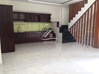 Cho thuê nhà nguyên căn gần cầu Sài Gòn, tiện ở, làm văn phòng Cho thuê nhà nguyên căn gần cầu Sài Gòn, tiện ở, làm văn phòng