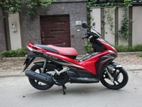 Tôi cần bán xe Airblade đỏ đen chính chủ Tôi cần bán xe Airblade đỏ đen chính chủ