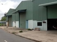 bán gấp nhà xưởng 1760m2 có 1250m2 bán gấp nhà xưởng 1760m2 có 1250m2