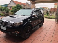 Bán Fortuner số sàn 2016 đk 2017 máy dầu màu đèn zin từng con ốc. Bán Fortuner số sàn 2016 đk 2017 máy dầu màu đèn zin từng con ốc.