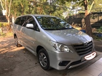 Bán innova E 2015 màu bạc xe đẹp không lỗi,1 chủ mua mới ở hãng. Bán innova E 2015 màu bạc xe đẹp không lỗi,1 chủ mua mới ở hãng.