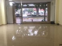 Cho thuê nhà mặt phố Hàng Điếu; 50m2/sàn; 5 tầng; Mặt tiền 5 m. Cho thuê nhà mặt phố Hàng Điếu; 50m2/sàn; 5 tầng; Mặt tiền 5 m.