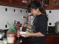 cần người biết đi chợ nấu ăn ( chợ gần nhà) cần người biết đi chợ nấu ăn ( chợ gần nhà)