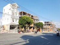 Bán nhà mặt tiền dãy nhà phố ngay Dĩ An,BD. Bán nhà mặt tiền dãy nhà phố ngay Dĩ An,BD.