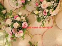 Bán nón lá quê hương và chuồn chuồn tre Bán nón lá quê hương và chuồn chuồn tre