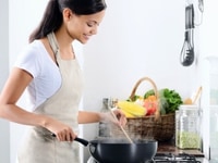 Nhà 1 trệt 1 lầu, Gia đình cần gấp 2 cô gvn, 1 nữ giữ bé, 1 cô chăm bà Nhà 1 trệt 1 lầu, Gia đình cần gấp 2 cô gvn, 1 nữ giữ bé, 1 cô chăm bà