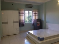 Vừa trống một phòng, full nội thất, ngay sân bay tiện nghi cao cấp. Vừa trống một phòng, full nội thất, ngay sân bay tiện nghi cao cấp.