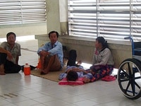 Nhà cần 1 người giữ bé 1 người giúp việc nhà 1 người chăm sóc cụ bà Nhà cần 1 người giữ bé 1 người giúp việc nhà 1 người chăm sóc cụ bà
