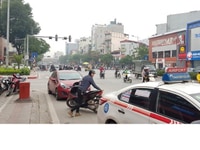 Mặt phố Nguyễn Văn Cừ, lô góc, DT 80m2, mặt tiền 4.2m, giá 15 tỷ Mặt phố Nguyễn Văn Cừ, lô góc, DT 80m2, mặt tiền 4.2m, giá 15 tỷ