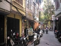 Cho thuê nhà 4 tầng mặt phố Hồng Hà Kinh doanh kết hợp ở Cho thuê nhà 4 tầng mặt phố Hồng Hà Kinh doanh kết hợp ở