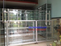 Bán tủ nhôm kính cũ: 4 tủ dài 1m8 và 6 tủ dài 1m7 Bán tủ nhôm kính cũ: 4 tủ dài 1m8 và 6 tủ dài 1m7