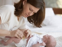 Nhà đang cần 1 người giúp việc nhà 1 giữ em bé 1 chăm người già Nhà đang cần 1 người giúp việc nhà 1 giữ em bé 1 chăm người già