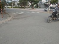 Bát đất mặt tiền đinh đức thiện 320tr/ nền sổ hồng riêng Bát đất mặt tiền đinh đức thiện 320tr/ nền sổ hồng riêng