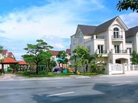 Nhà hẻm 8m ngay chợ phạm văn hai, trệt 3 lầu cho thuê 24tr/tháng Nhà hẻm 8m ngay chợ phạm văn hai, trệt 3 lầu cho thuê 24tr/tháng