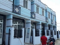 Bán dãy nhà phố ngay chợ Hưng Long Bình Chánh giá 480 triệu/căn Bán dãy nhà phố ngay chợ Hưng Long Bình Chánh giá 480 triệu/căn