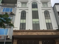 Chính chủ bán gấp tòa VP mặt vườn hoa Dich Vọng Hậu.DT 170m2. 55 tỷ Chính chủ bán gấp tòa VP mặt vườn hoa Dich Vọng Hậu.DT 170m2. 55 tỷ
