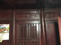 Căn nhà gỗ lim tháo lắp bán làm nhà thờ rất đẹp giá chỉ 300tr Căn nhà gỗ lim tháo lắp bán làm nhà thờ rất đẹp giá chỉ 300tr