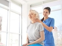 Nhà đang cần 1 người giữ em bé 1 người giúp việc nhà 1 người chăm bà Nhà đang cần 1 người giữ em bé 1 người giúp việc nhà 1 người chăm bà