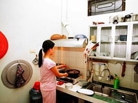 Cần tuyển 1 cô giúp viêc nhà hiền lành chăm chỉ Cần tuyển 1 cô giúp viêc nhà hiền lành chăm chỉ