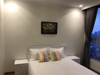 Gia đình tôi cần tuyển gấp một cô giúp việc gia đình. Gia đình tôi cần tuyển gấp một cô giúp việc gia đình.