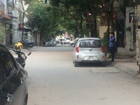 Bán nhà lô góc ngõ ô tô phố Trung Kinh 52m2*5T mặt tiền 5m. Bán nhà lô góc ngõ ô tô phố Trung Kinh 52m2*5T mặt tiền 5m.