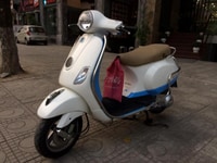 Vespa Lx 150ie VN màu trắng xanh biển HN 5 số Vespa Lx 150ie VN màu trắng xanh biển HN 5 số