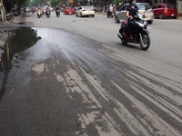 Bán nhà mặt Phố Trần Quốc Hoàn, DT 17m2, 4 tầng, KD sầm uất, 5.9 tỷ Bán nhà mặt Phố Trần Quốc Hoàn, DT 17m2, 4 tầng, KD sầm uất, 5.9 tỷ