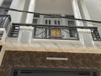 Chỉ còn 1 căn duy nhất Đúc 1 Trệt 2 Lầu S:4x7m Ngay chợ Chỉ còn 1 căn duy nhất Đúc 1 Trệt 2 Lầu S:4x7m Ngay chợ
